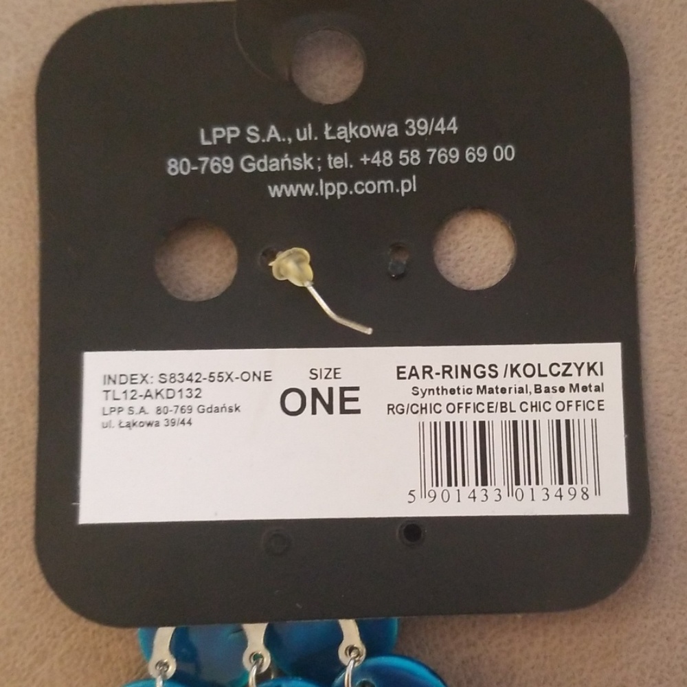 🆕️ 3/$18 BoHo Blue Chic Shell Waterfall Earrings - Picture 8 of 8